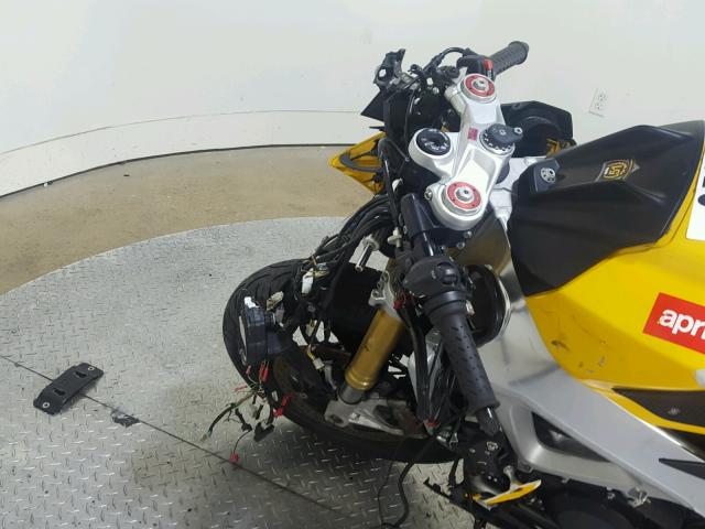 ZD4RKU041DS000051 - 2013 APRILIA RSV4 R YELLOW photo 16