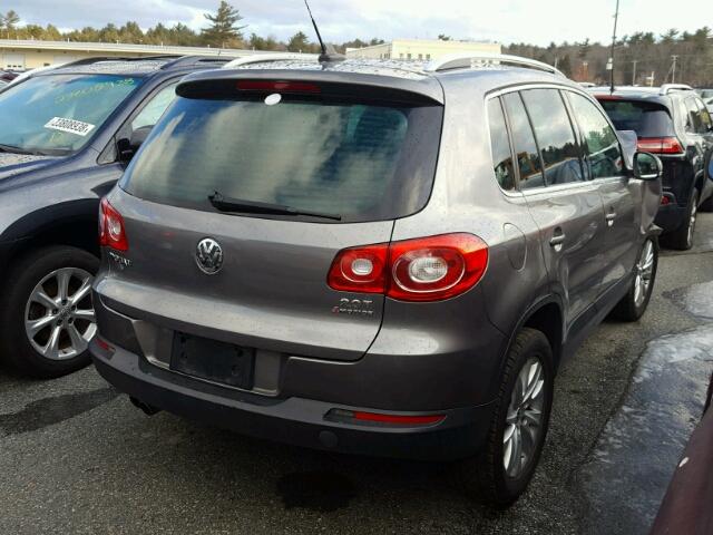 WVGBV75NX9W511521 - 2009 VOLKSWAGEN TIGUAN SE GRAY photo 4