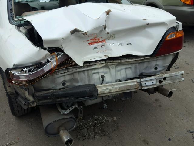 19UUA5661YA026413 - 2000 ACURA 3.2TL WHITE photo 9