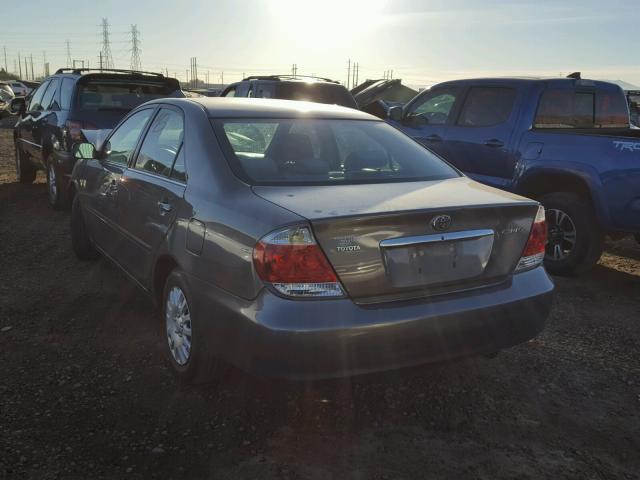 4T1BE32K95U549007 - 2005 TOYOTA CAMRY LE SILVER photo 3