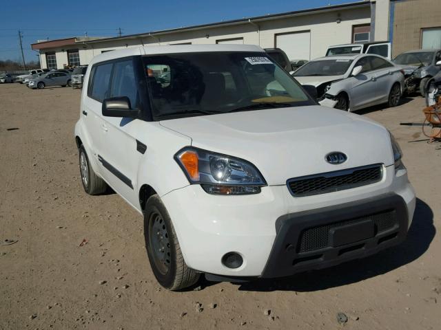 KNDJT2A15B7265490 - 2011 KIA SOUL WHITE photo 1