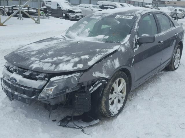 3FAHP0HA8CR226597 - 2012 FORD FUSION SE SILVER photo 2