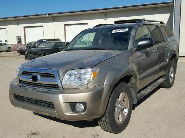 JTEBT14R470065986 - 2007 TOYOTA 4RUNNER SR GOLD photo 2