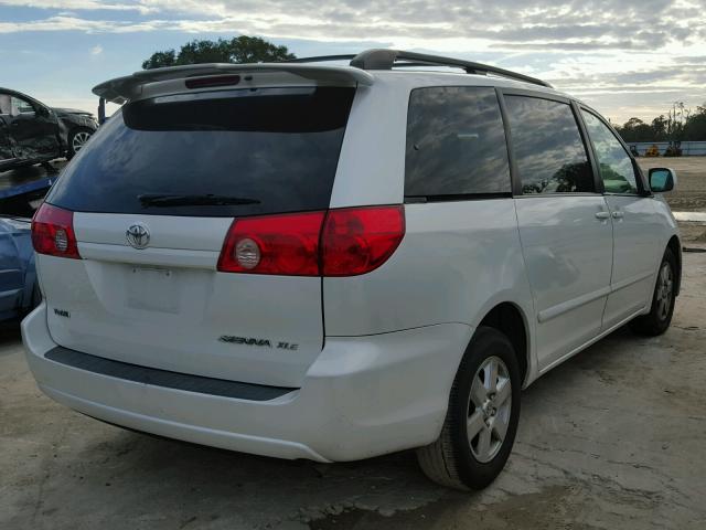 5TDZA22C26S427113 - 2006 TOYOTA SIENNA XLE WHITE photo 4