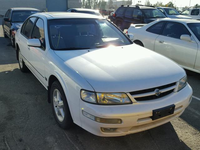 JN1CA21D1VT810043 - 1997 NISSAN MAXIMA GLE WHITE photo 1