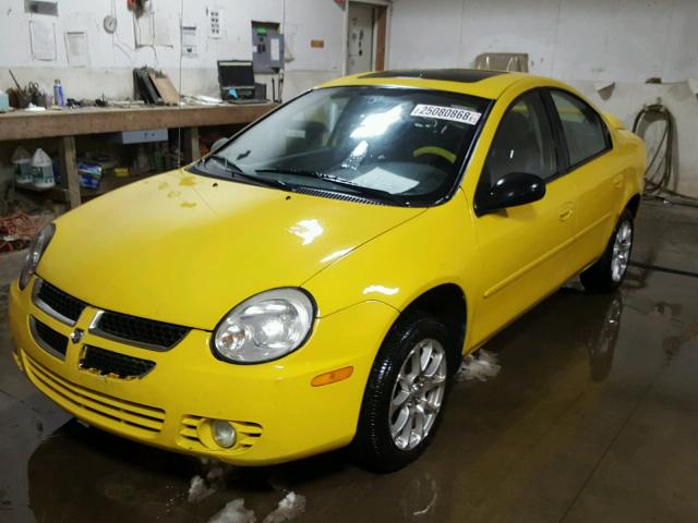 1B3ES56C94D552126 - 2004 DODGE NEON SXT YELLOW photo 2