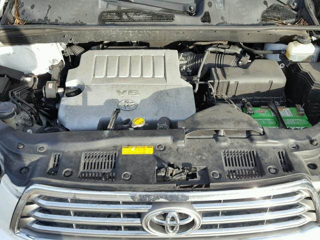 JTEDS42A682039552 - 2008 TOYOTA HIGHLANDER WHITE photo 7