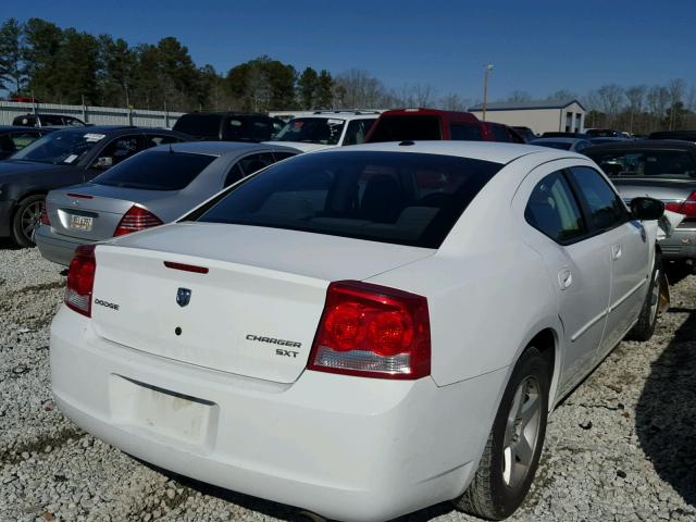 2B3CA3CV8AH256582 - 2010 DODGE CHARGER SX WHITE photo 4