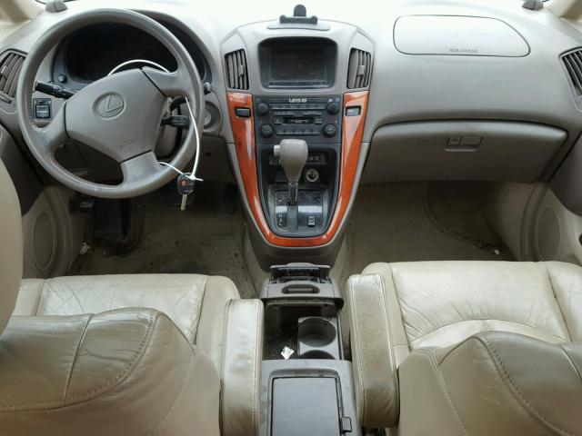 JT6HF10U0Y0162451 - 2000 LEXUS RX 300 TAN photo 9