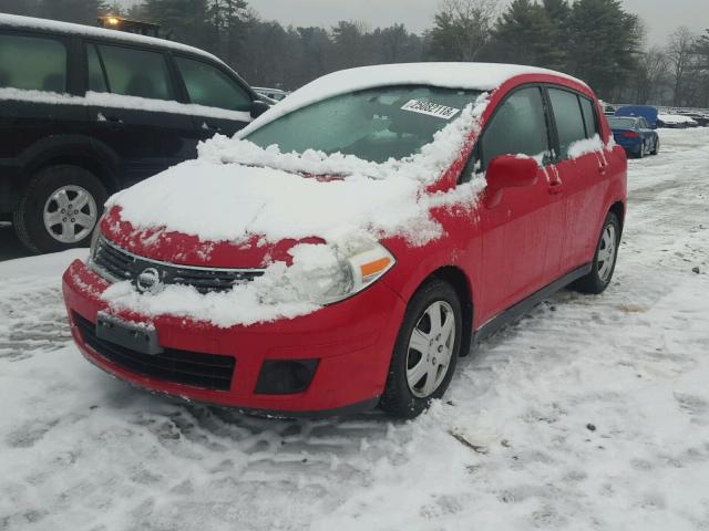 3N1BC13E07L456366 - 2007 NISSAN VERSA S RED photo 2