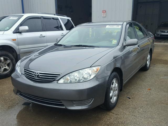 4T1BE32K06U730949 - 2006 TOYOTA CAMRY LE GRAY photo 2