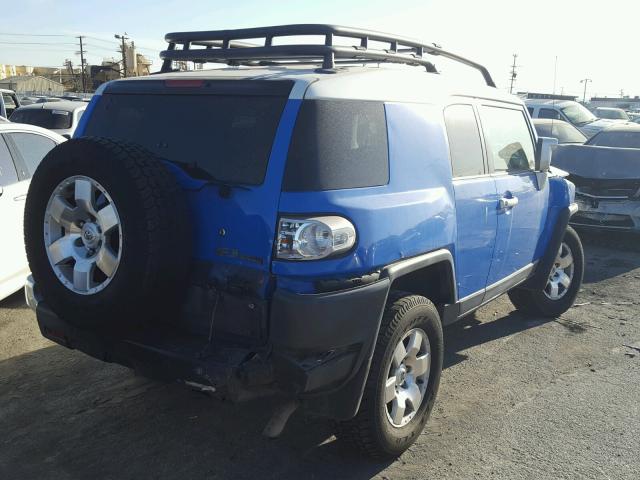 JTEBU11F770059607 - 2007 TOYOTA FJ CRUISER BLUE photo 4