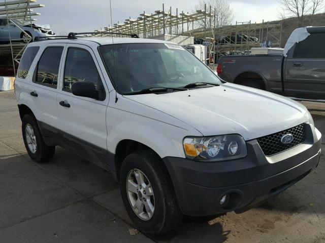 1FMYU03176KC24371 - 2006 FORD ESCAPE XLT WHITE photo 1