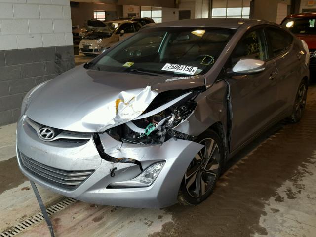 5NPDH4AE4FH635486 - 2015 HYUNDAI ELANTRA SE SILVER photo 2