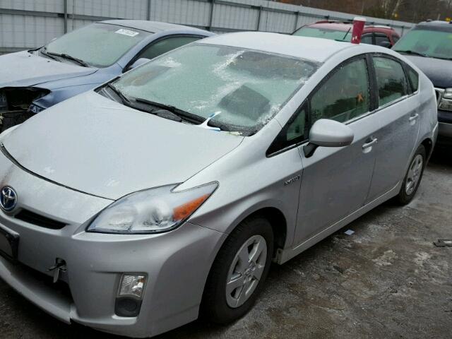 JTDKN3DU2B5343732 - 2011 TOYOTA PRIUS SILVER photo 2