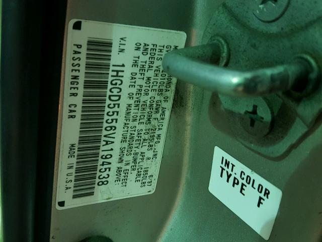 1HGCD5556VA194538 - 1997 HONDA ACCORD EX SILVER photo 10