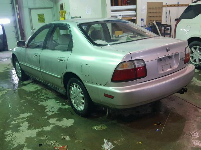 1HGCD5556VA194538 - 1997 HONDA ACCORD EX SILVER photo 3