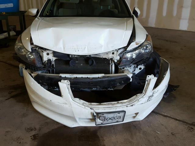 1HGCP2F39BA033910 - 2011 HONDA ACCORD LX WHITE photo 7