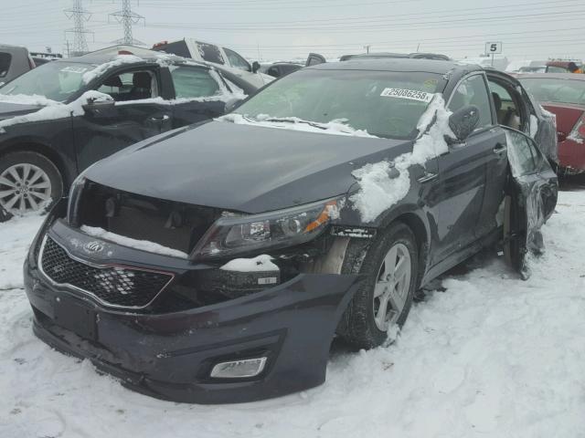 5XXGM4A73FG428979 - 2015 KIA OPTIMA LX GRAY photo 2