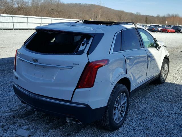 1GYKNBRS0HZ142148 - 2017 CADILLAC XT5 LUXURY WHITE photo 4