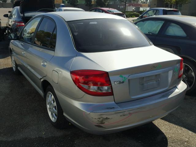 KNADC125746325798 - 2004 KIA RIO SILVER photo 3