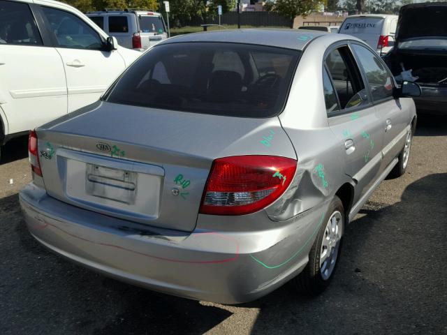 KNADC125746325798 - 2004 KIA RIO SILVER photo 4