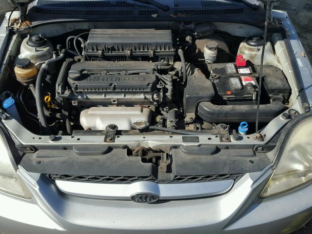 KNADC125746325798 - 2004 KIA RIO SILVER photo 7