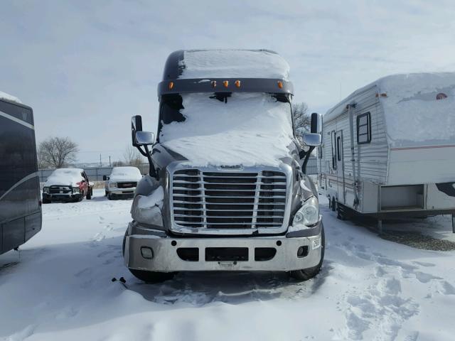 3AKJGLD61ESFT2668 - 2014 FREIGHTLINER CASCADIA 1 CHARCOAL photo 9