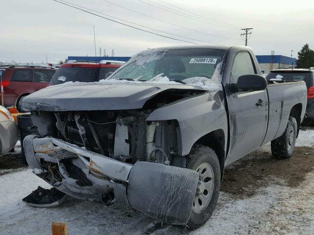 1GCNKPE0XBF154524 - 2011 CHEVROLET SILVERADO GRAY photo 2