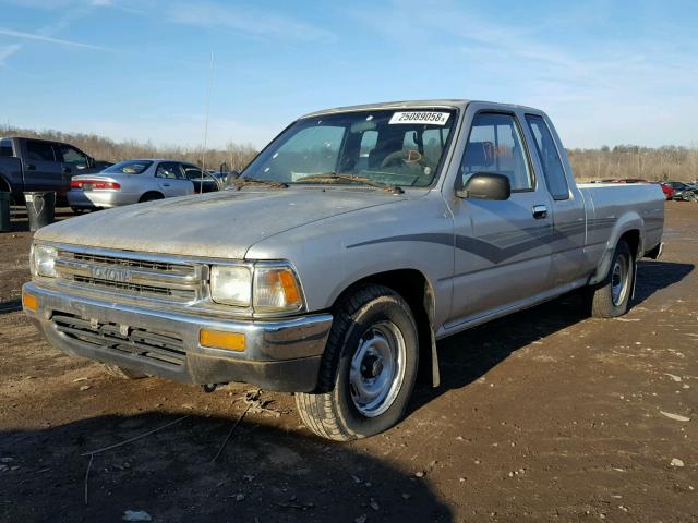 JT4RN93PXL0014028 - 1990 TOYOTA PICKUP 1/2 SILVER photo 2