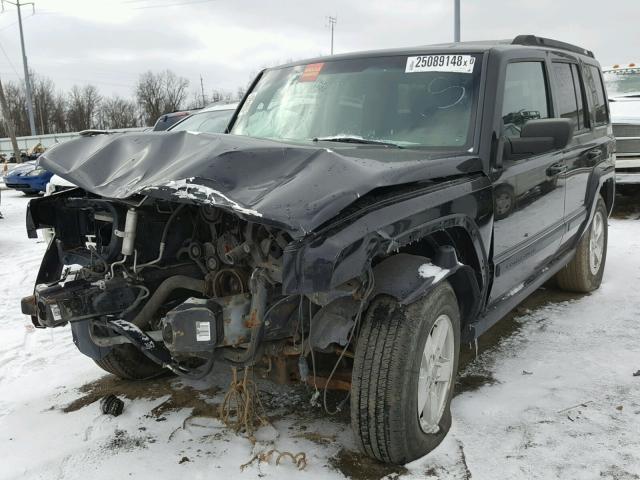 1J8HG48K68C111814 - 2008 JEEP COMMANDER BLACK photo 2