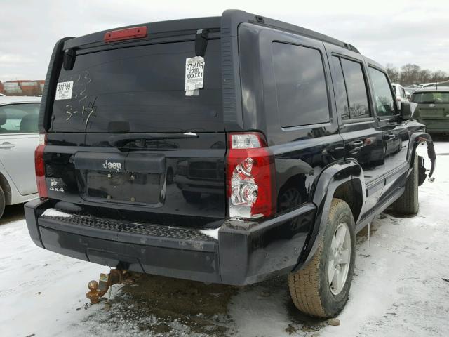 1J8HG48K68C111814 - 2008 JEEP COMMANDER BLACK photo 4