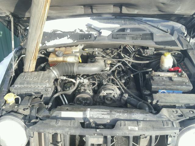 1J4GL38K25W683847 - 2005 JEEP LIBERTY RE BLUE photo 7