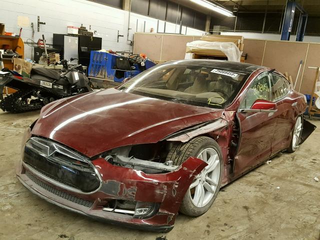 5YJSA1DN1CFS00019 - 2012 TESLA MODEL S RED photo 2