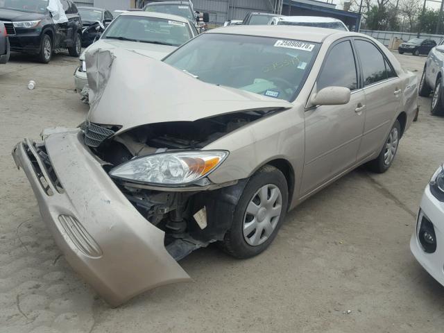 4T1BE32K34U275379 - 2004 TOYOTA CAMRY LE BEIGE photo 2