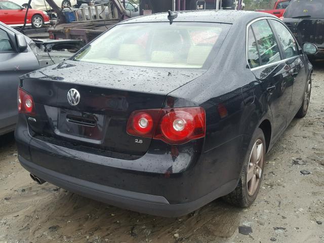 3VWRM71K49M142413 - 2009 VOLKSWAGEN JETTA SE BLACK photo 4