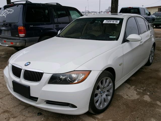 WBAVB33516KS32691 - 2006 BMW 330 I WHITE photo 2