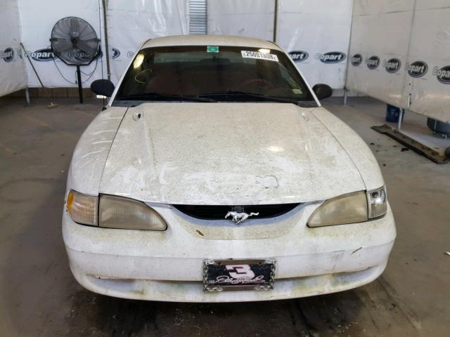 1FALP4045SF275064 - 1995 FORD MUSTANG WHITE photo 9