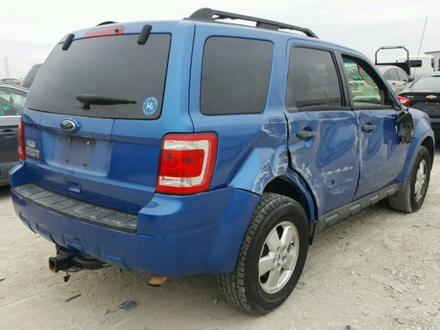 1FMCU0D72BKA27194 - 2011 FORD ESCAPE XLT BLUE photo 4