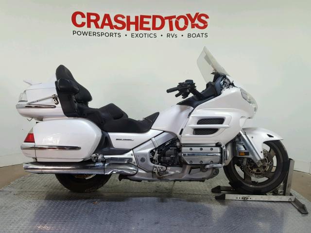 1HFSC47L08A703360 - 2008 HONDA GL1800 WHITE photo 1