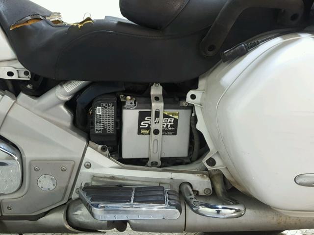 1HFSC47L08A703360 - 2008 HONDA GL1800 WHITE photo 15