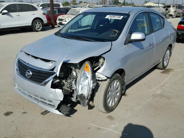 3N1CN7AP0DL875528 - 2013 NISSAN VERSA S SILVER photo 2