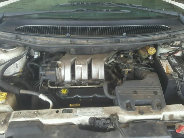 2B4GP44G0WR562632 - 1998 DODGE GRAND CARA WHITE photo 7