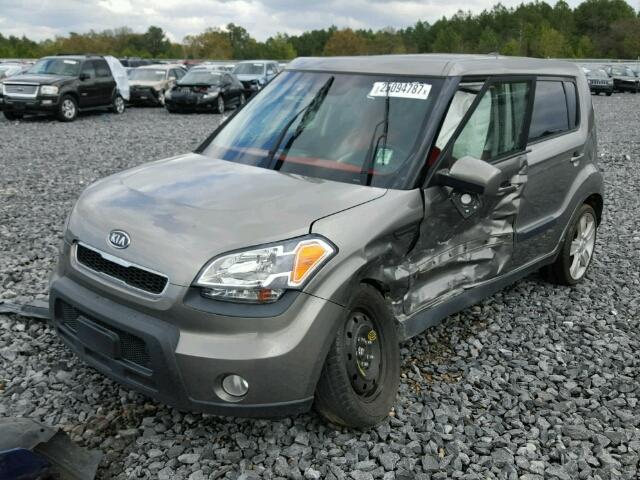 KNDJT2A2XB7207190 - 2011 KIA SOUL GRAY photo 2