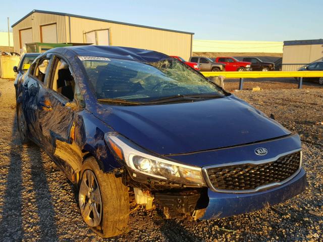 3KPFK4A76HE052095 - 2017 KIA FORTE LX BLUE photo 1