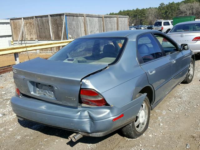 1HGCD5563RA139690 - 1994 HONDA ACCORD EX BLUE photo 4