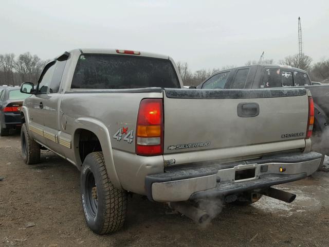 1GCHK29U62E206279 - 2002 CHEVROLET SILVERADO BEIGE photo 3