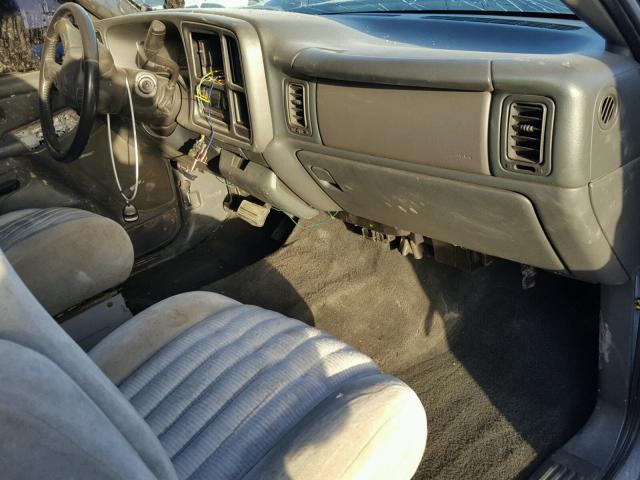 1GTHC29102E135633 - 2002 GMC SIERRA C25 GRAY photo 9