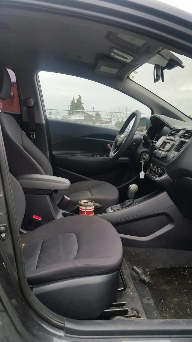 KNADM5A31D6890617 - 2013 KIA RIO LX Մոխրագույն լուսանկար 6