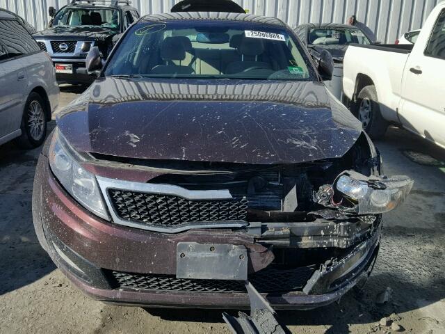 5XXGM4A74DG133922 - 2013 KIA OPTIMA LX MAROON photo 9